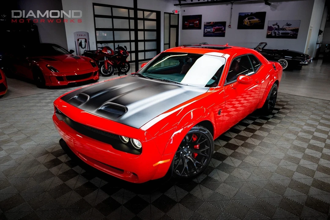 2023 Dodge Challenger SRT Hellcat 3rd Gen - Image 8 of 12