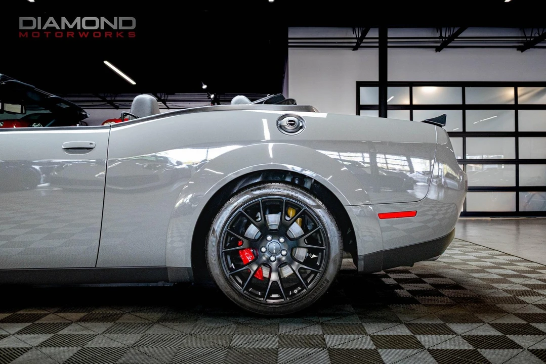 2023 Dodge Challenger SRT Hellcat 3rd Gen - Image 11 of 12