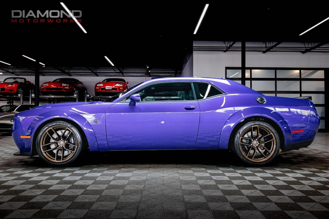 2023 Dodge Challenger SRT Hellcat 3rd Gen - Image 10 of 12