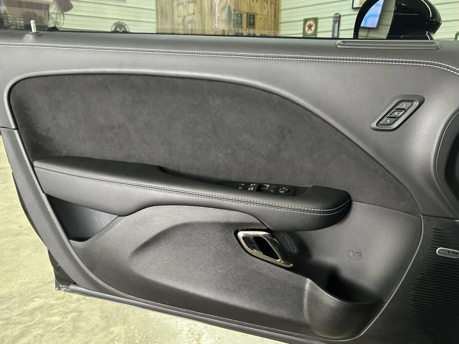 2023 Dodge Challenger SRT Hellcat 3rd Gen - Image 16 of 20