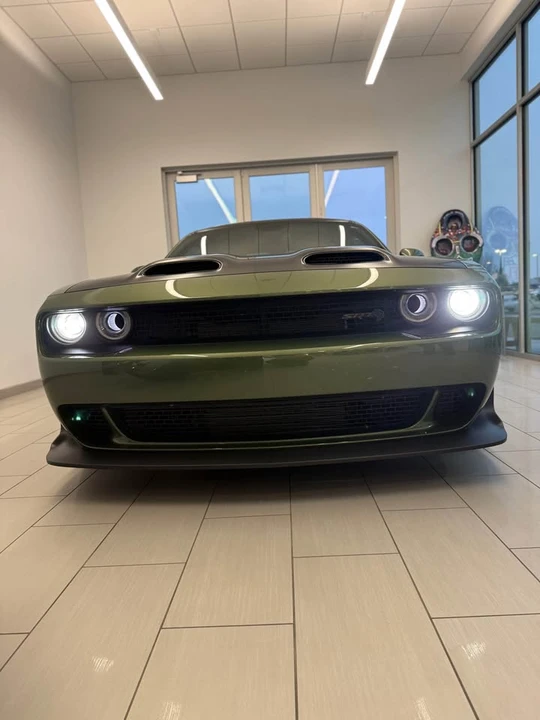 2023 Dodge Challenger SRT Hellcat 3rd Gen - Image 8 of 11