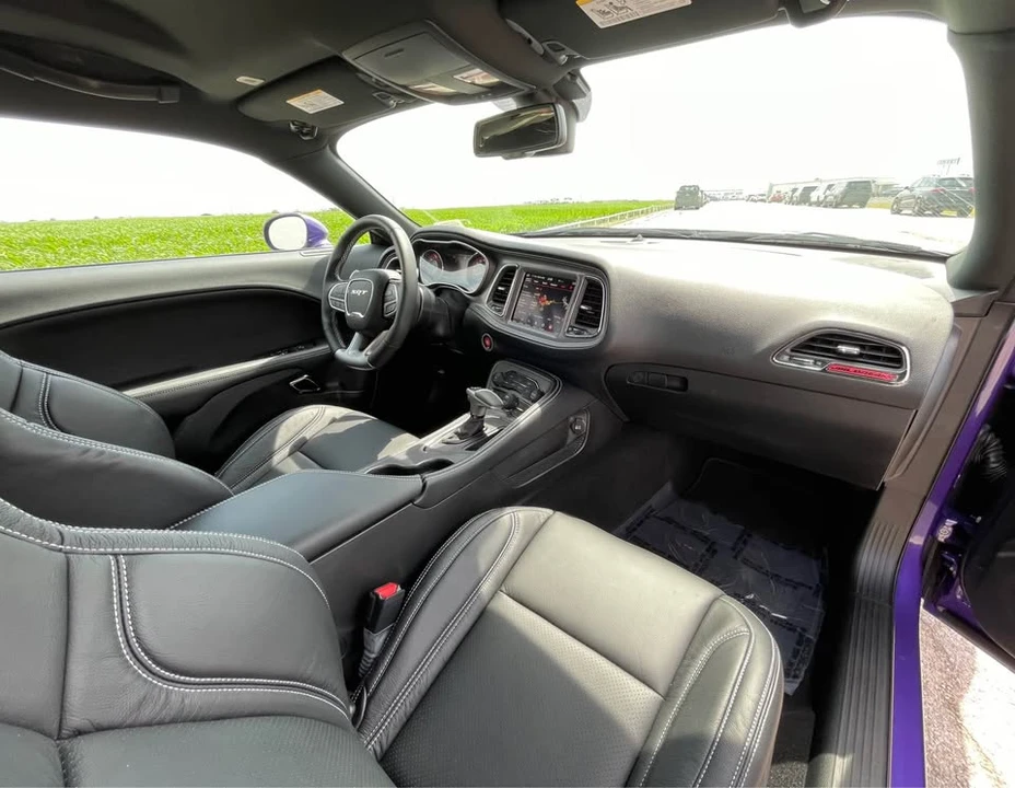 2023 Dodge Challenger SRT Hellcat 3rd Gen - Image 9 of 10