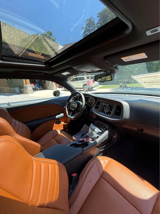 2023 Dodge Challenger SRT Hellcat 3rd Gen - Image 16 of 20