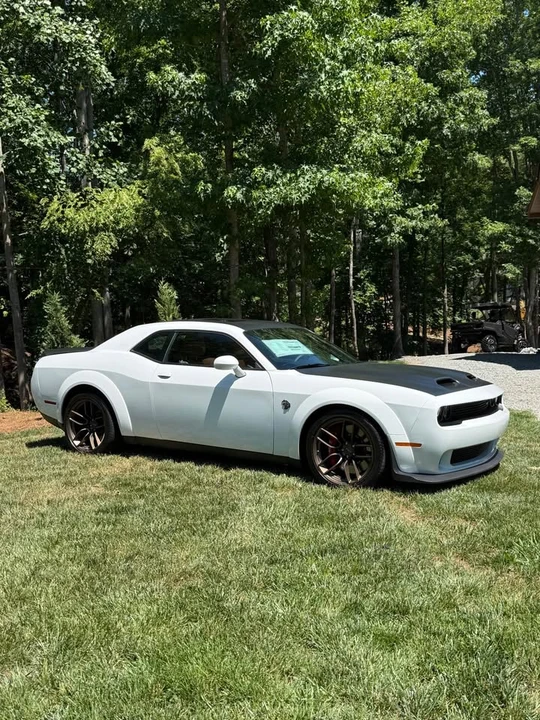 2023 Dodge Challenger SRT Hellcat 3rd Gen - Image 5 of 20