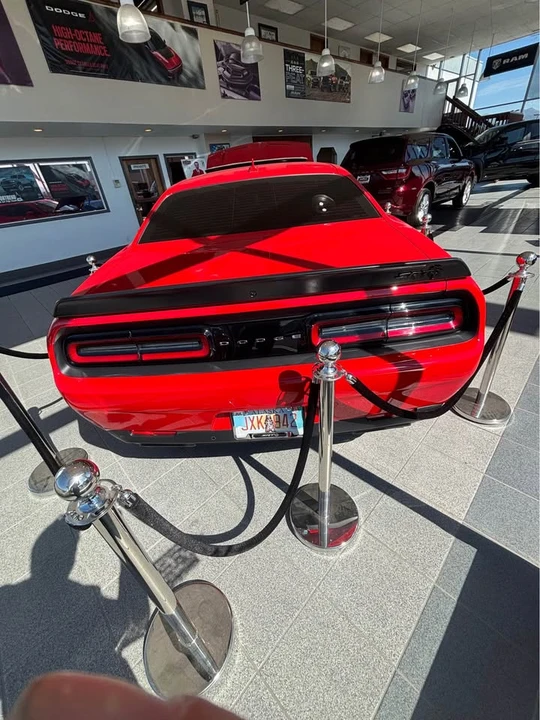 2023 Dodge Challenger SRT Hellcat 3rd Gen - Image 9 of 11