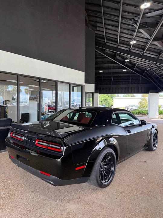 2023 Dodge Challenger SRT Hellcat 3rd Gen - Image 4 of 8