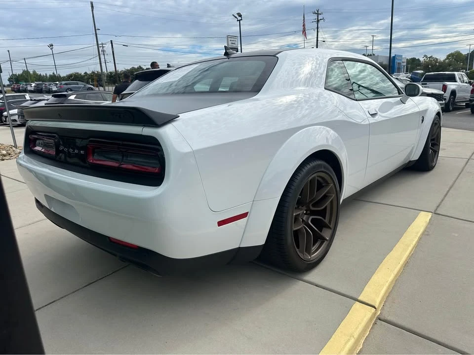 2023 Dodge Challenger SRT Hellcat 3rd Gen - Image 4 of 5