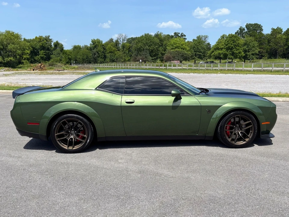 2023 Dodge Challenger SRT Hellcat 3rd Gen - Image 8 of 31