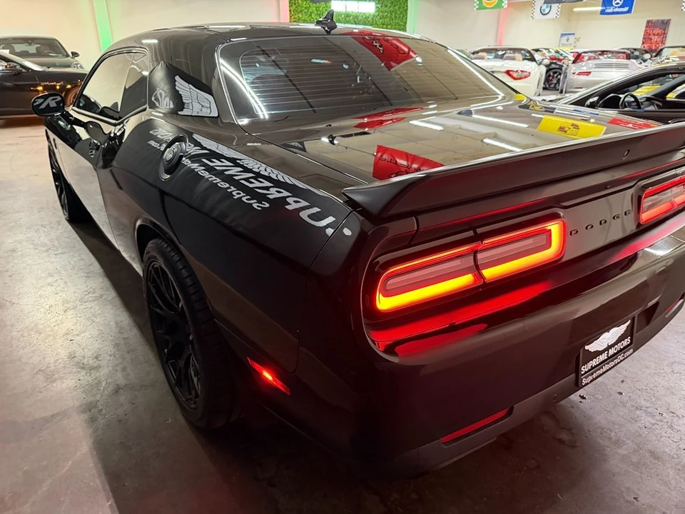 2023 Dodge Challenger SRT Hellcat 3rd Gen - Image 10 of 12