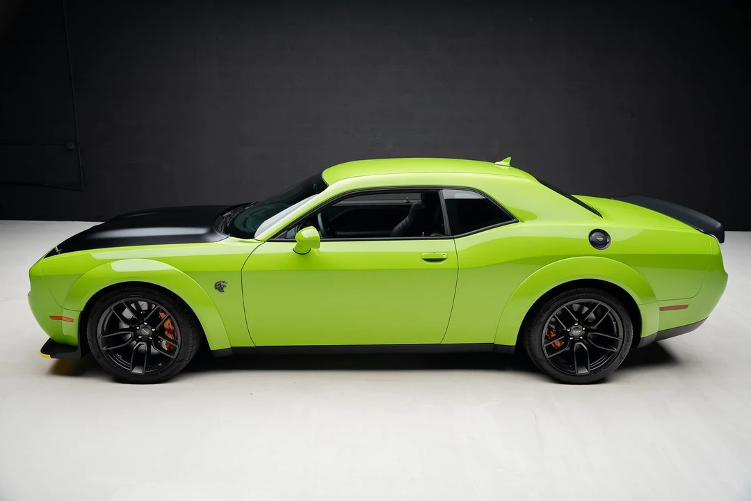 2023 Dodge Challenger SRT Hellcat 3rd Gen - Image 17 of 21