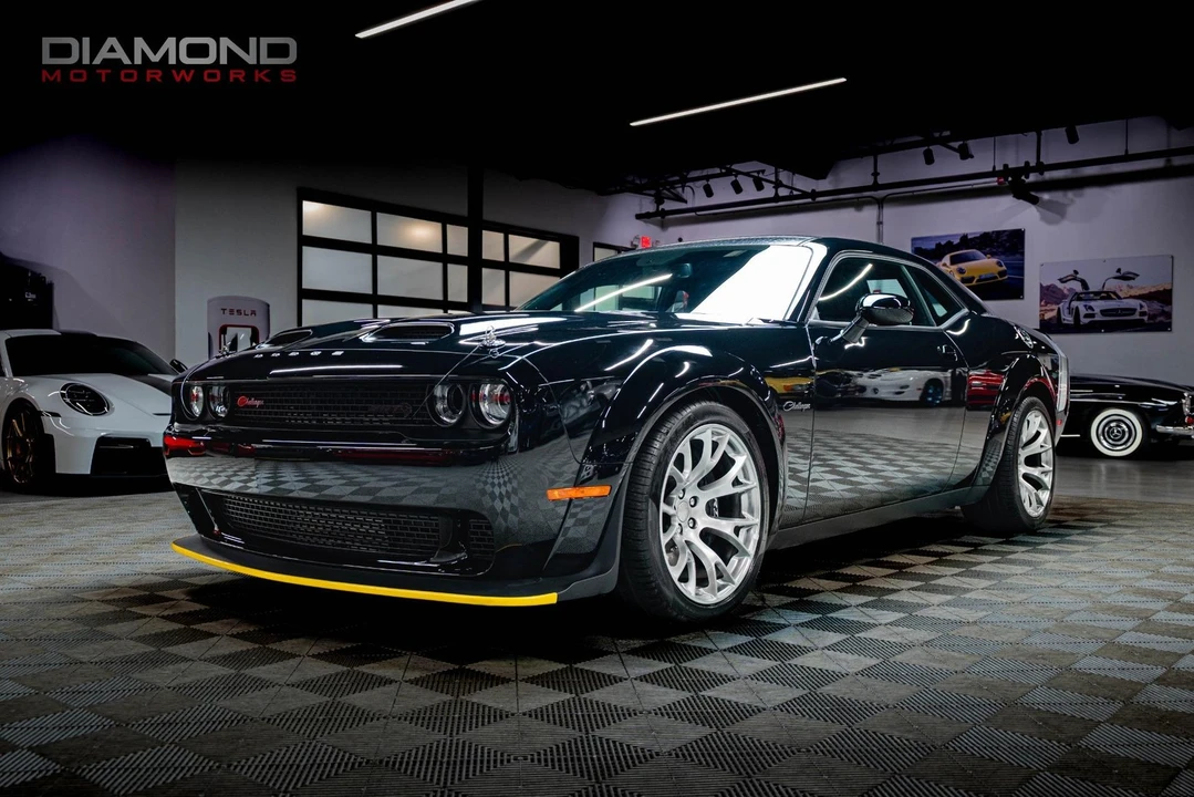 2023 Dodge Challenger SRT Hellcat 3rd Gen - Image 10 of 12