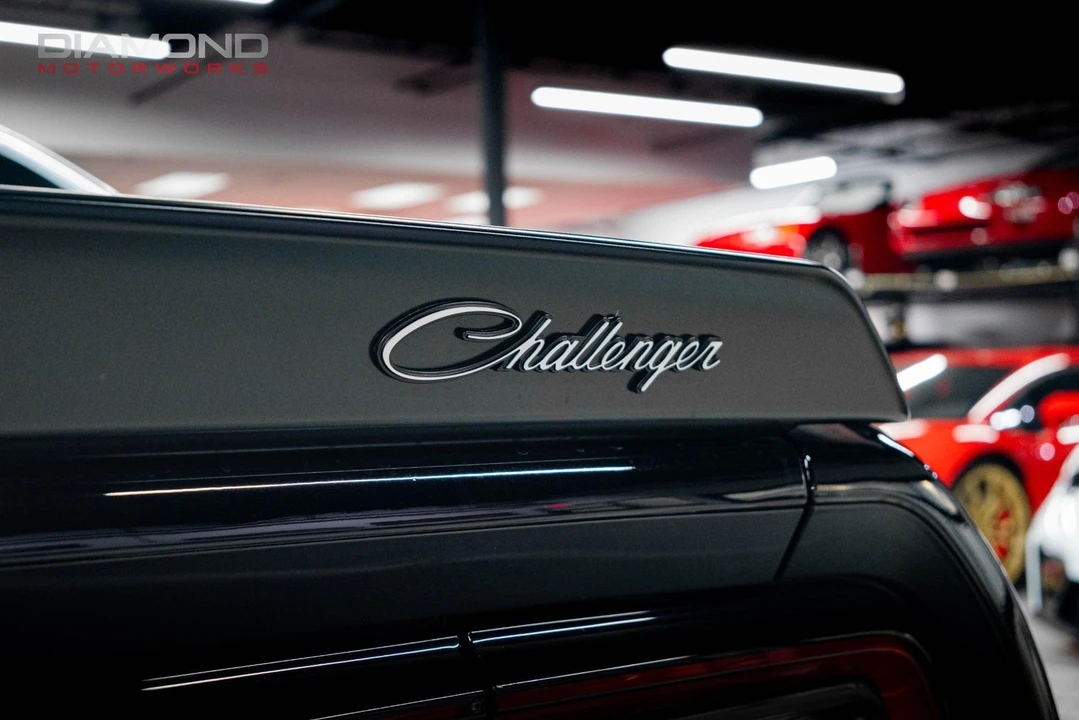 2023 Dodge Challenger SRT Hellcat 3rd Gen - Image 7 of 12