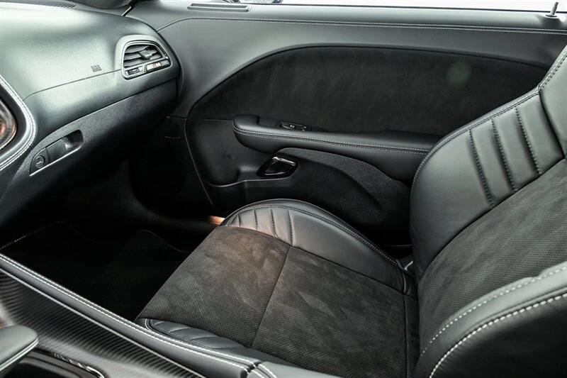 2023 Dodge Challenger SRT Hellcat 3rd Gen - Image 31 of 31