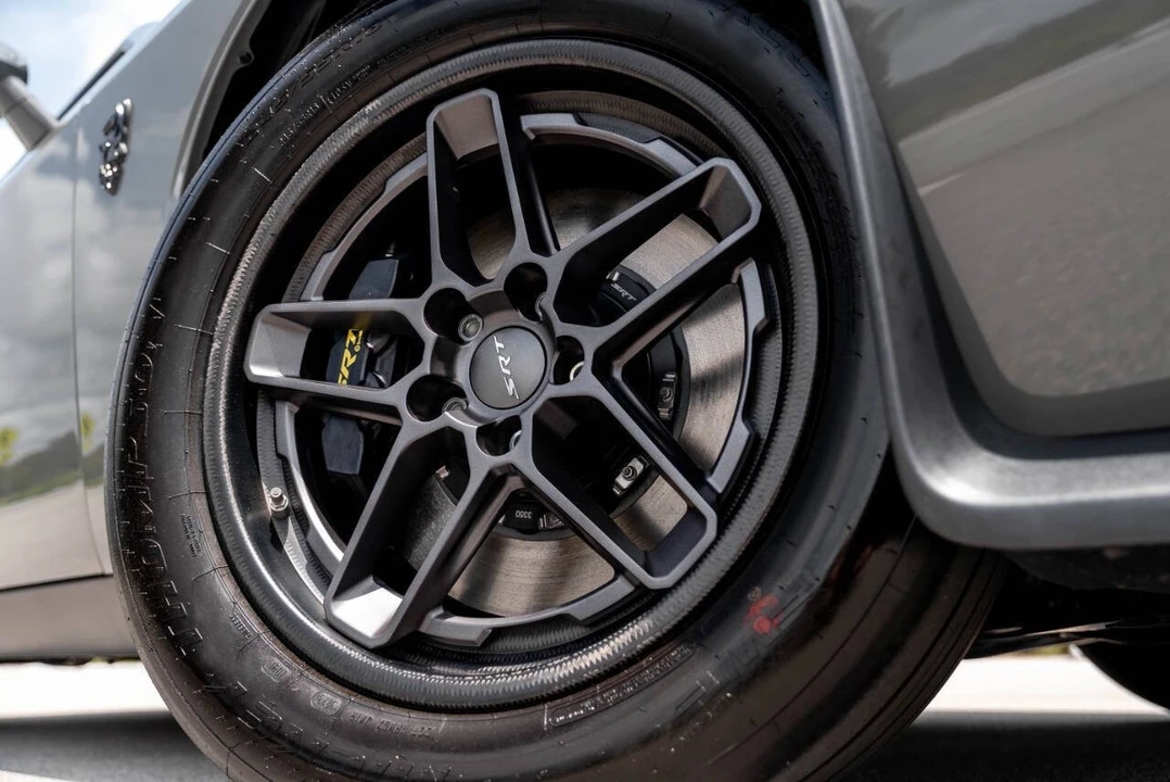 2023 Dodge Challenger SRT Hellcat 3rd Gen - Image 15 of 21