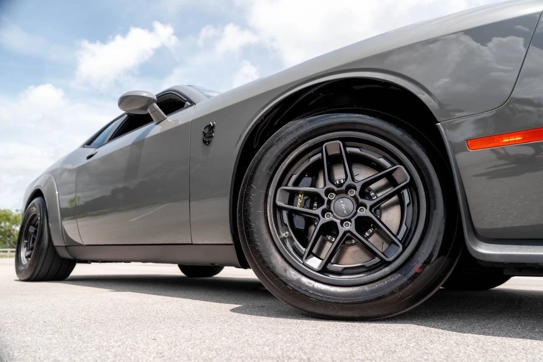 2023 Dodge Challenger SRT Hellcat 3rd Gen - Image 14 of 21