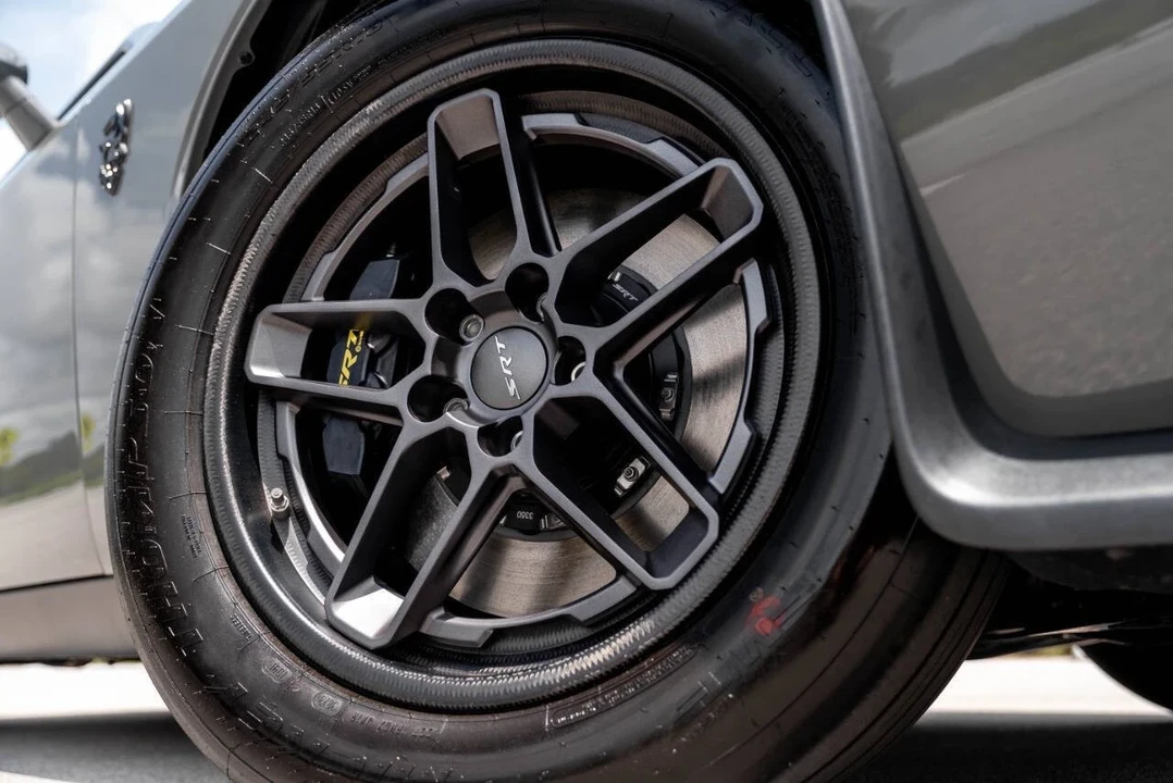 2023 Dodge Challenger SRT Hellcat 3rd Gen - Image 15 of 21