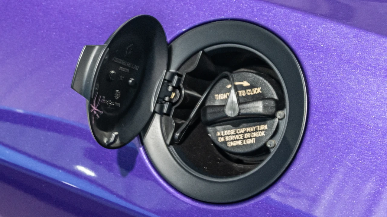 2023 Dodge Challenger SRT Hellcat 3rd Gen - Image 17 of 31