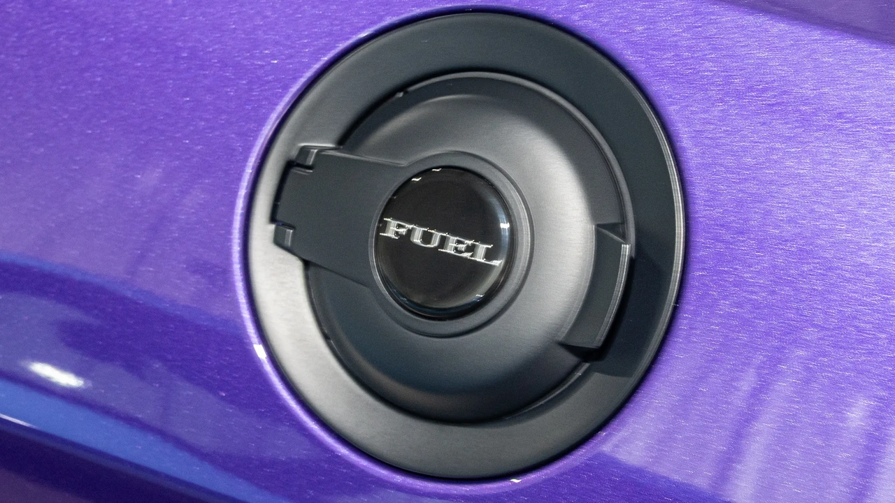 2023 Dodge Challenger SRT Hellcat 3rd Gen - Image 16 of 31