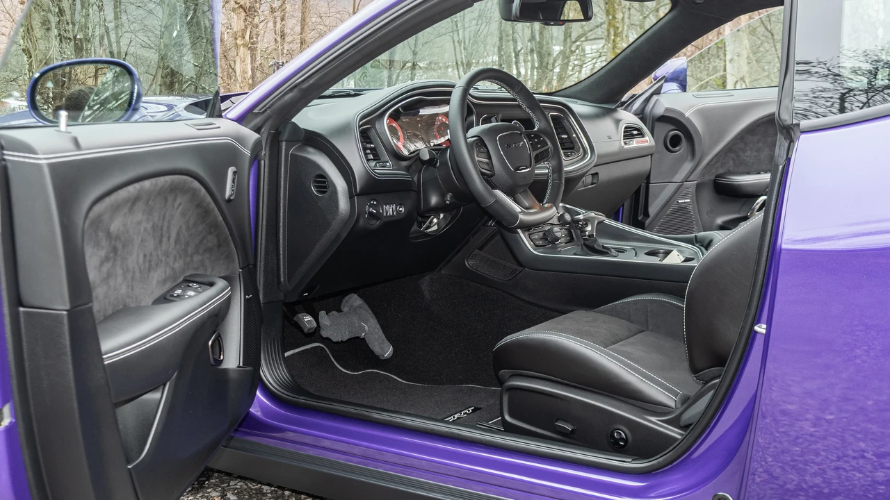 2023 Dodge Challenger SRT Hellcat 3rd Gen - Image 29 of 31