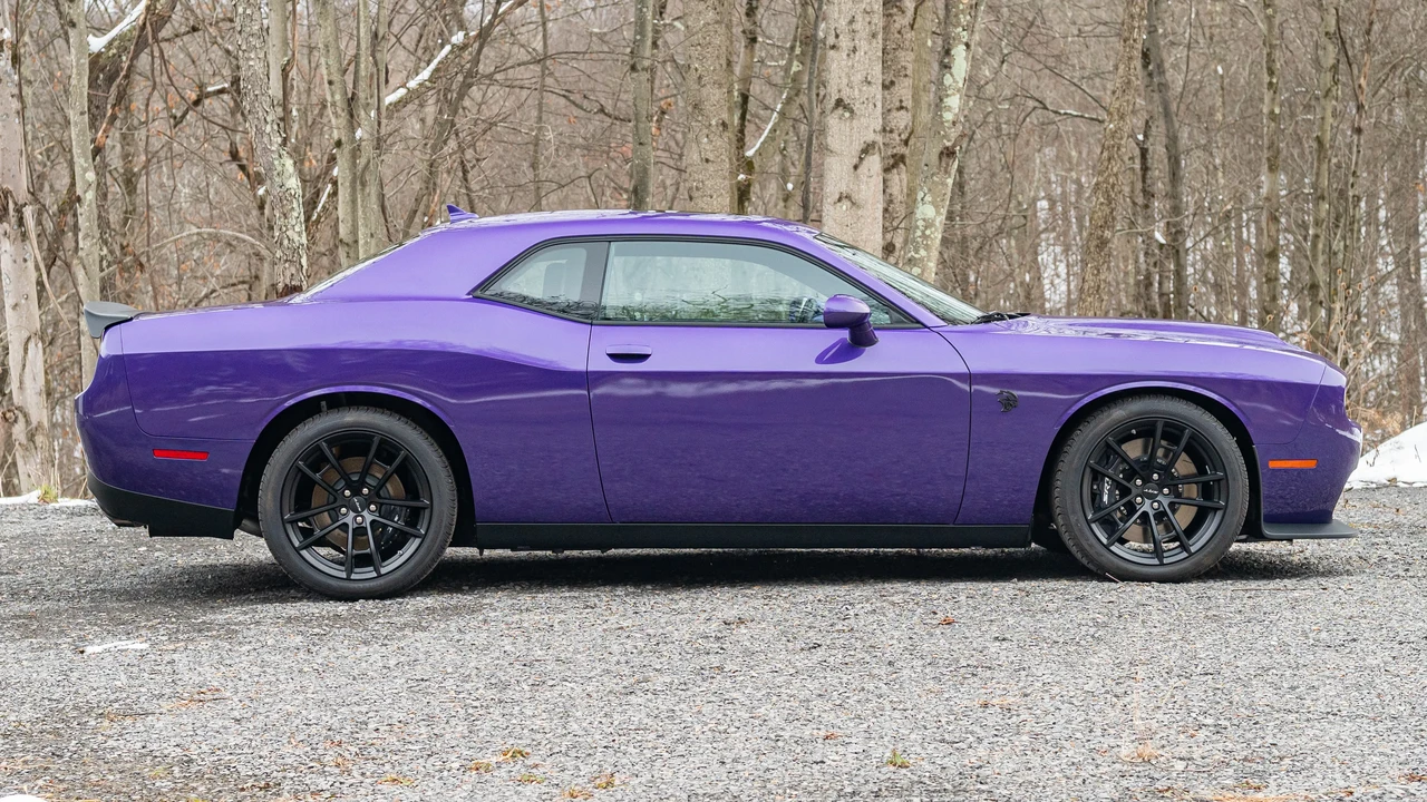 2023 Dodge Challenger SRT Hellcat 3rd Gen - Image 3 of 31