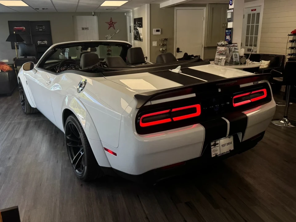 2023 Dodge Challenger SRT Hellcat 3rd Gen - Image 4 of 12