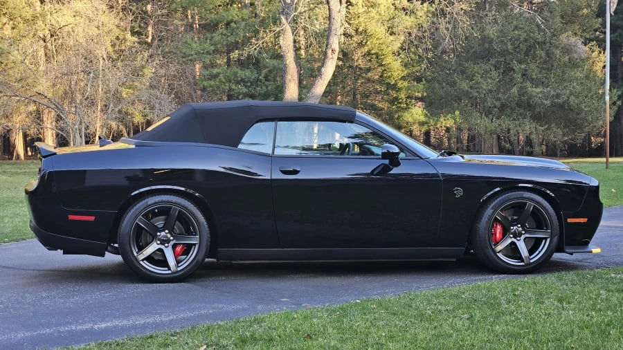 2023 Dodge Challenger SRT Hellcat 3rd Gen - Image 5 of 12