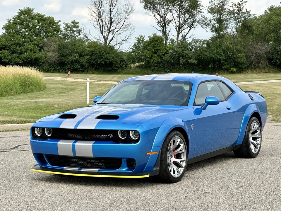 2023 Dodge Challenger SRT Hellcat 3rd Gen - Image 24 of 31
