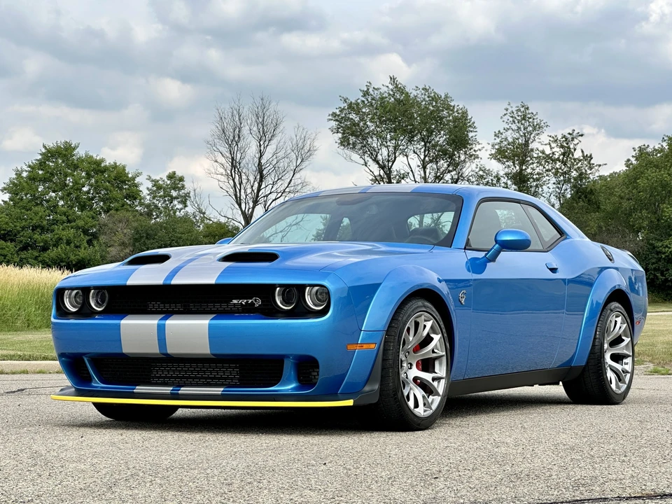 2023 Dodge Challenger SRT Hellcat 3rd Gen - Image 23 of 31