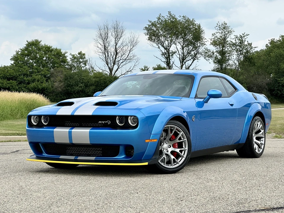 2023 Dodge Challenger SRT Hellcat 3rd Gen - Image 2 of 31
