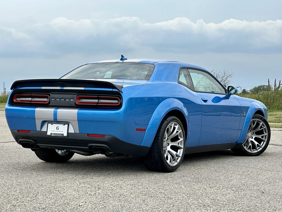 2023 Dodge Challenger SRT Hellcat 3rd Gen - Image 9 of 31
