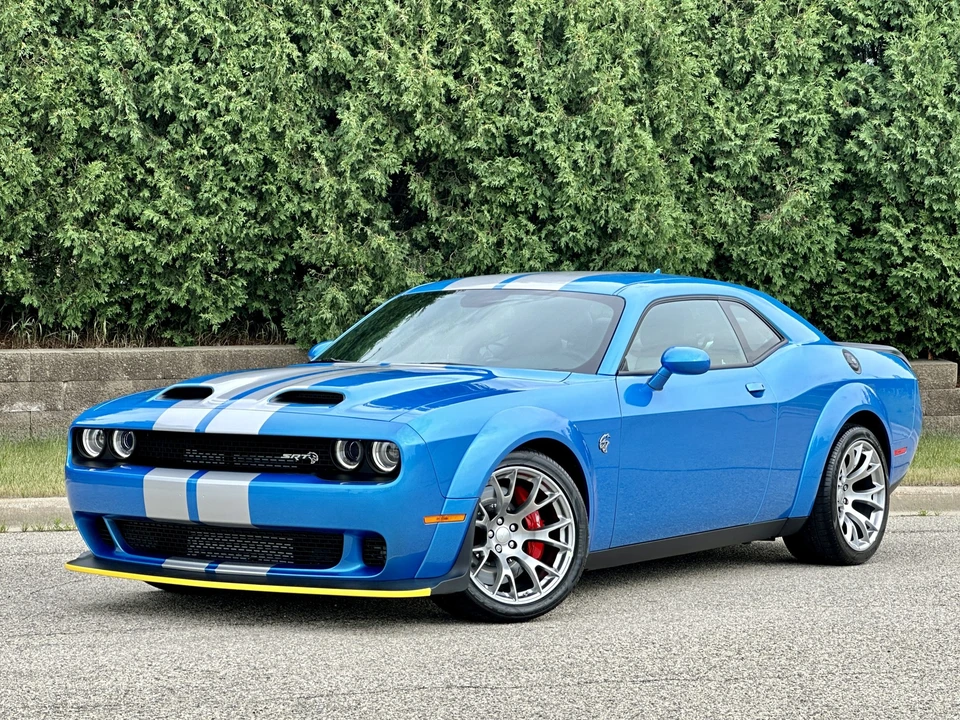 2023 Dodge Challenger SRT Hellcat 3rd Gen - Image 27 of 31