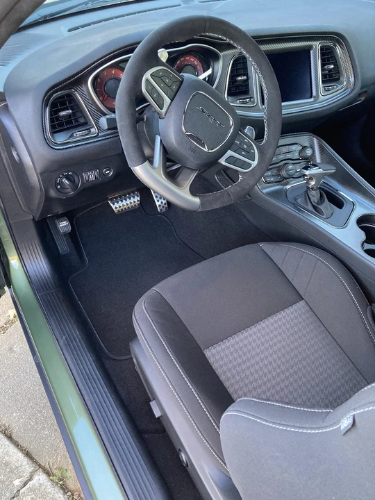 2023 Dodge Challenger SRT Hellcat 3rd Gen - Image 24 of 31