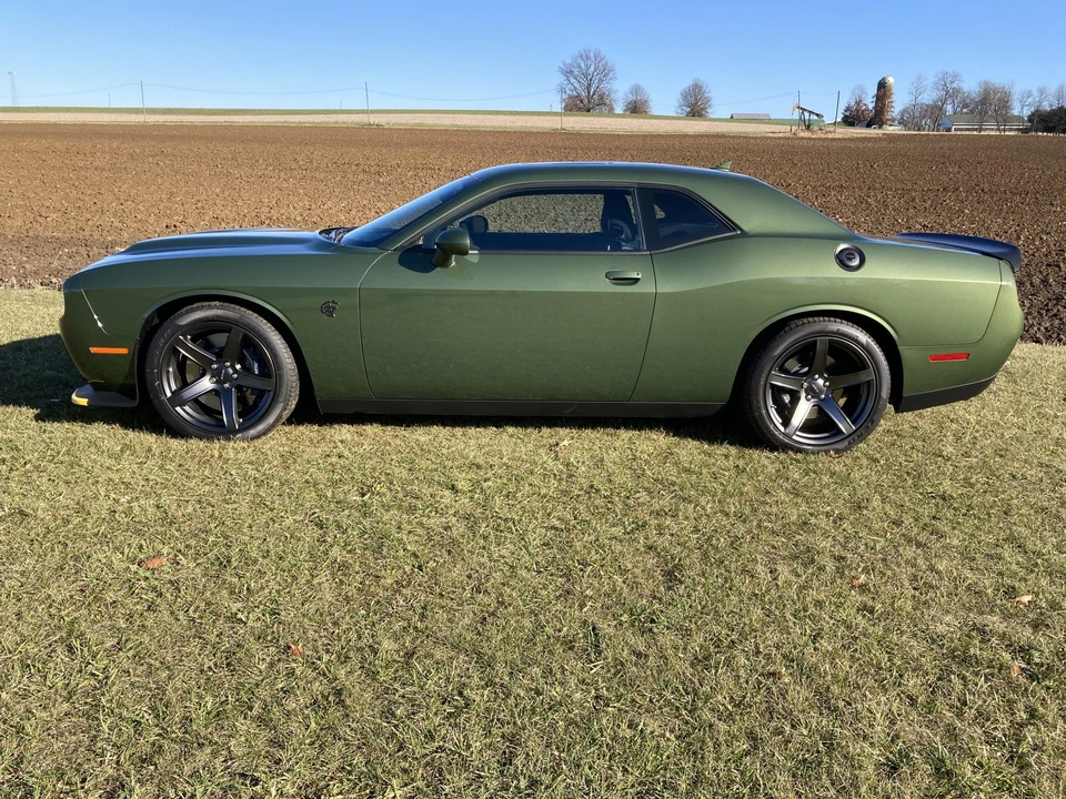 2023 Dodge Challenger SRT Hellcat 3rd Gen - Image 4 of 31