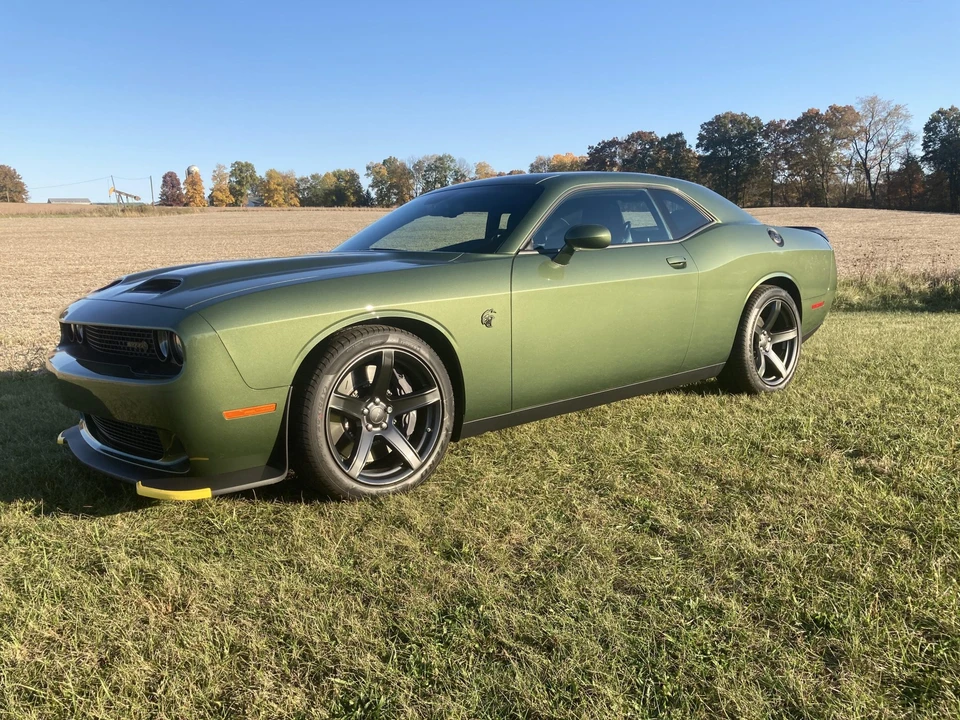2023 Dodge Challenger SRT Hellcat 3rd Gen - Image 2 of 31