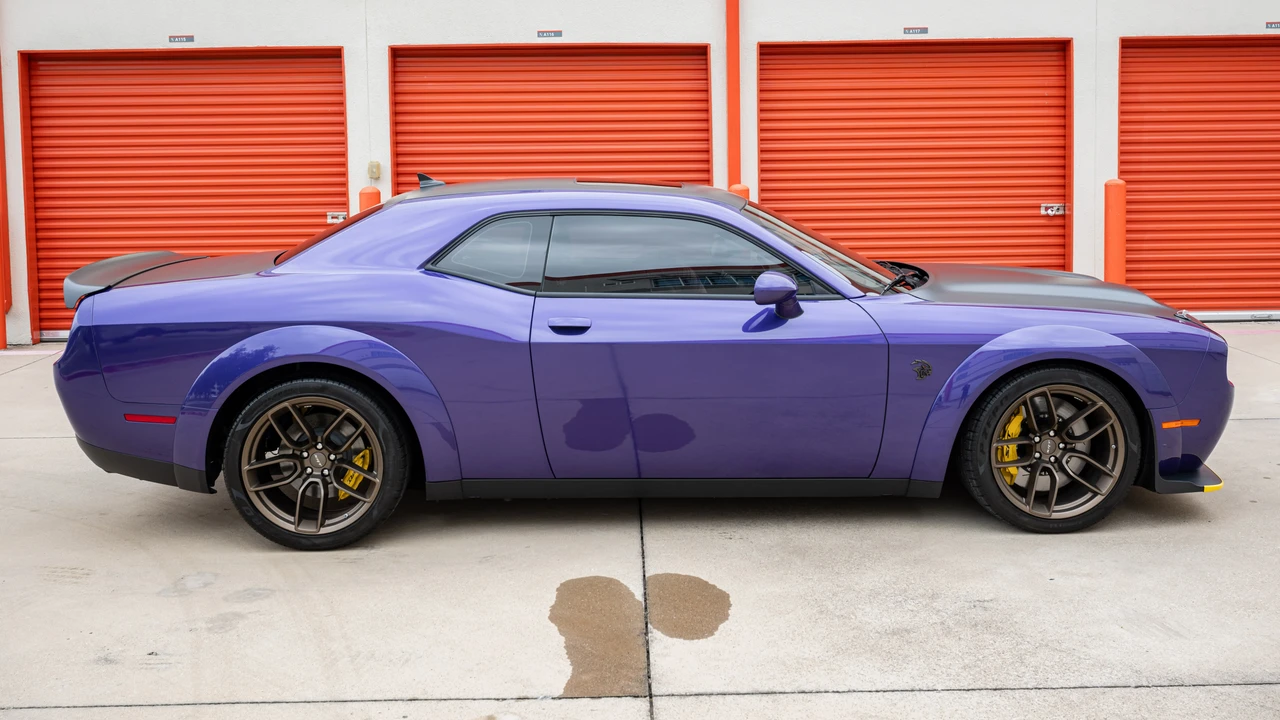 2023 Dodge Challenger SRT Hellcat 3rd Gen - Image 4 of 31
