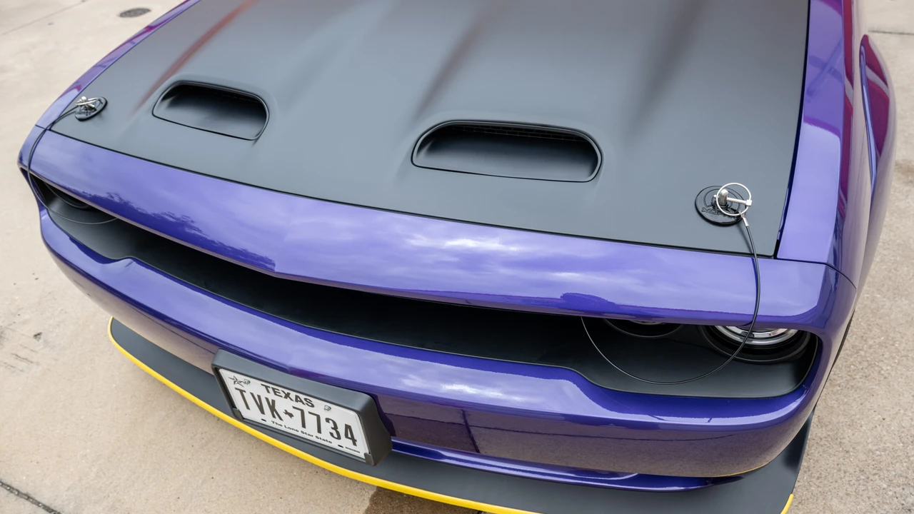 2023 Dodge Challenger SRT Hellcat 3rd Gen - Image 26 of 31