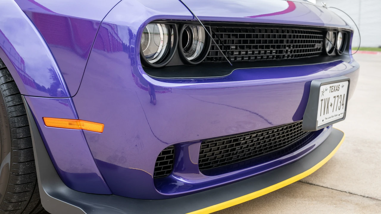 2023 Dodge Challenger SRT Hellcat 3rd Gen - Image 27 of 31