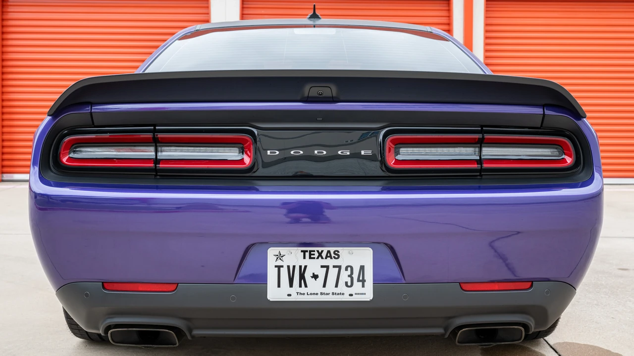 2023 Dodge Challenger SRT Hellcat 3rd Gen - Image 18 of 31