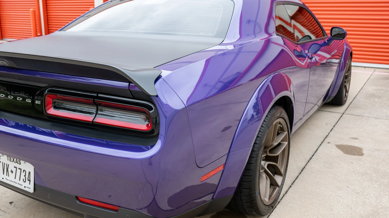 2023 Dodge Challenger SRT Hellcat 3rd Gen - Image 14 of 31