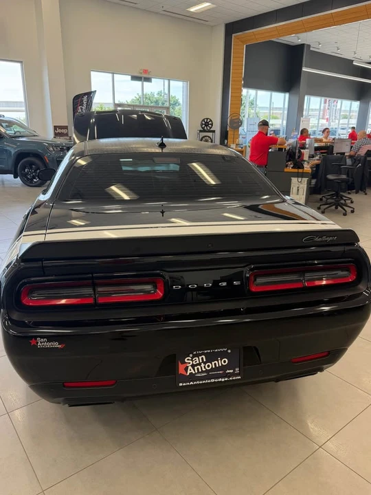 2023 Dodge Challenger SRT Hellcat 3rd Gen - Image 4 of 10