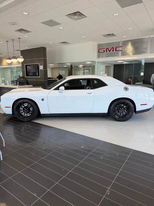 2023 Dodge Challenger SRT Hellcat 3rd Gen - Image 6 of 12