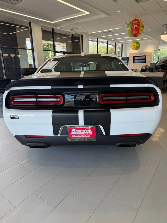 2023 Dodge Challenger SRT Hellcat 3rd Gen - Image 5 of 12