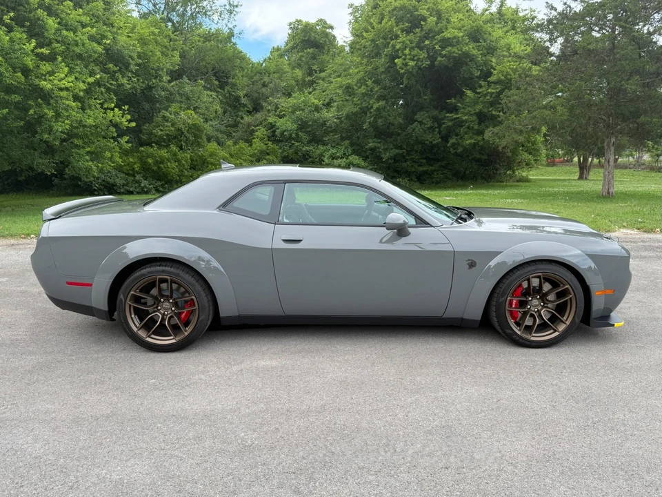 2023 Dodge Challenger SRT Hellcat 3rd Gen - Image 8 of 31