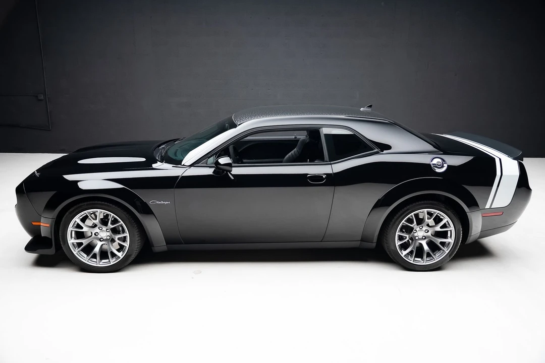 2023 Dodge Challenger SRT Hellcat 3rd Gen - Image 19 of 21