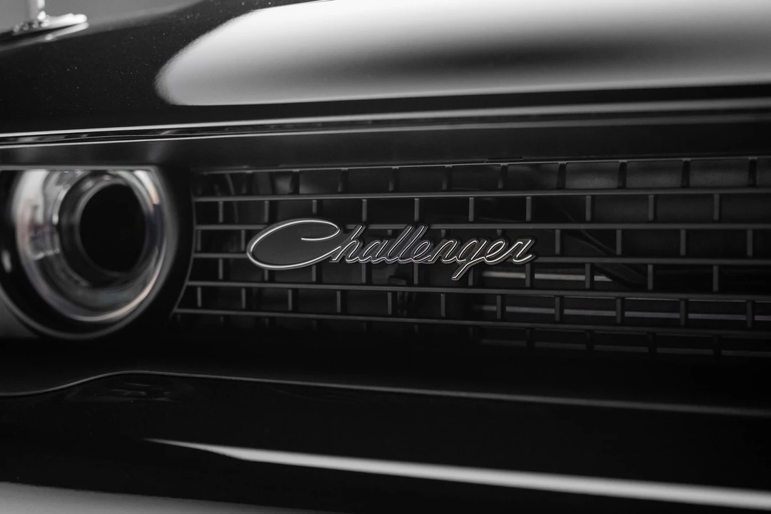 2023 Dodge Challenger SRT Hellcat 3rd Gen - Image 14 of 31