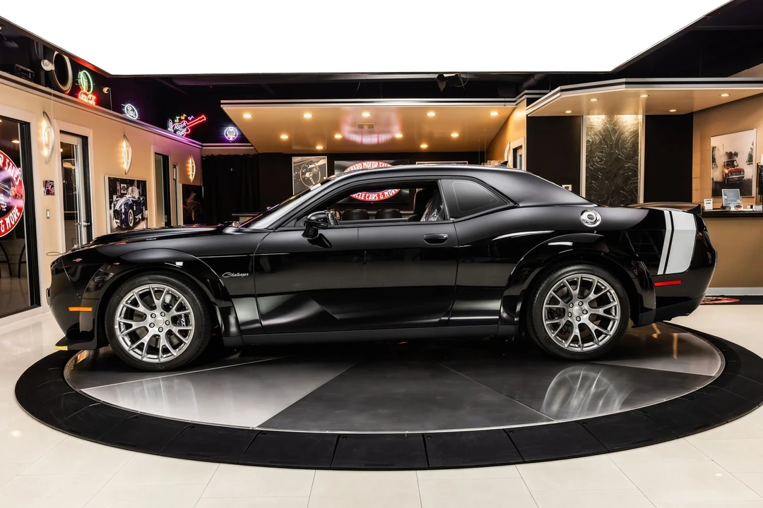 2023 Dodge Challenger SRT Hellcat 3rd Gen - Image 18 of 24