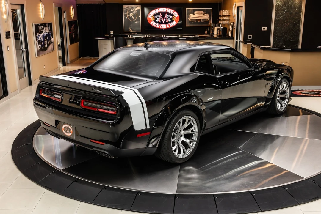 2023 Dodge Challenger SRT Hellcat 3rd Gen - Image 13 of 24