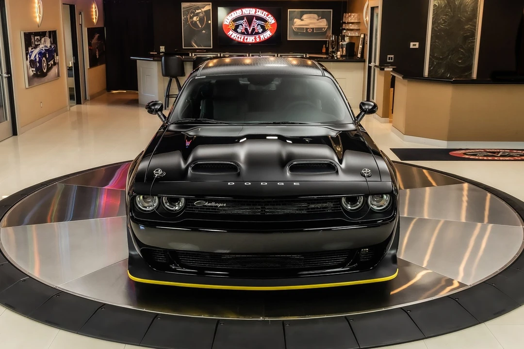 2023 Dodge Challenger SRT Hellcat 3rd Gen - Image 8 of 24