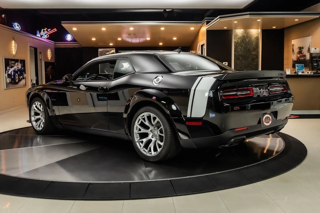 2023 Dodge Challenger SRT Hellcat 3rd Gen - Image 16 of 24