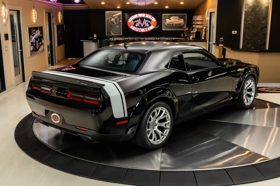 2023 Dodge Challenger SRT Hellcat 3rd Gen - Image 13 of 24